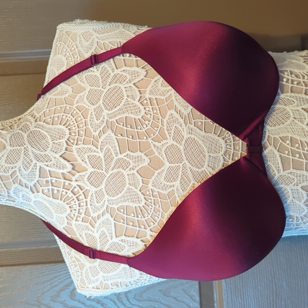 Victoria's Secret So Obsessed Pushup Bra 38C
